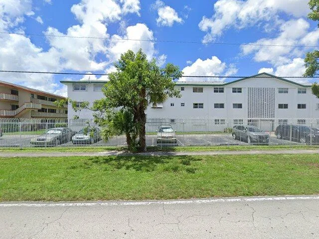 House image located at Hollywood, FL 33021