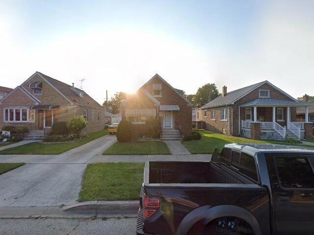 House image located at Chicago, IL 60638