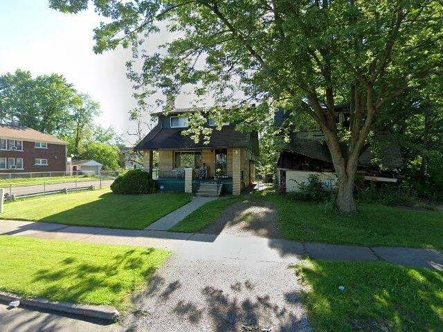 House image located at Detroit, MI 48204