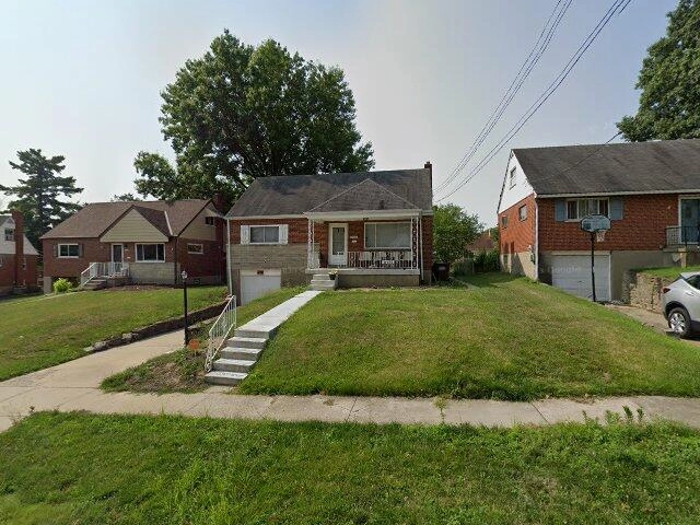House image located at Cincinnati, OH 45231