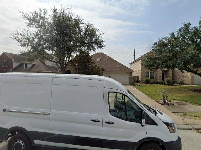 House image located at Houston, TX 77014