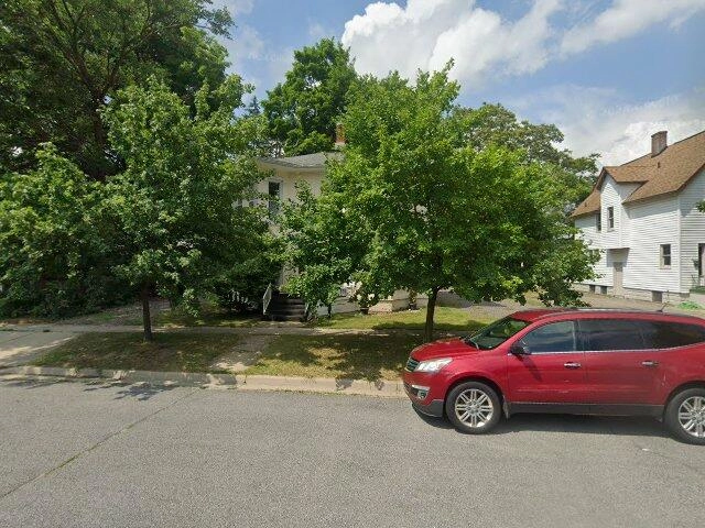 House image located at Owosso, MI 48867