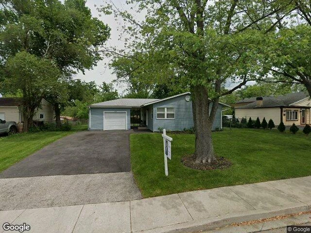 House image located at Carpentersville, IL 60110