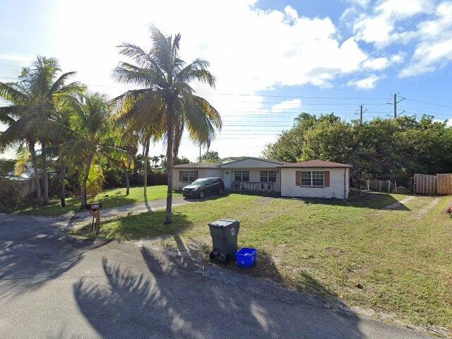 House image located at West Palm Beach, FL 33407