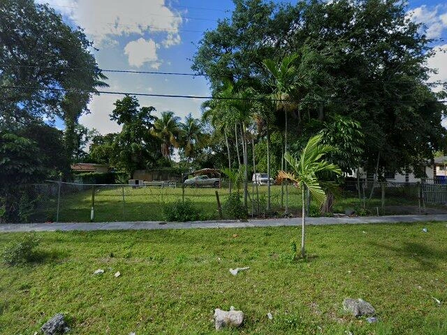 House image located at Hollywood, FL 33023