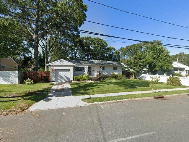 House image located at Islip, NY 11751