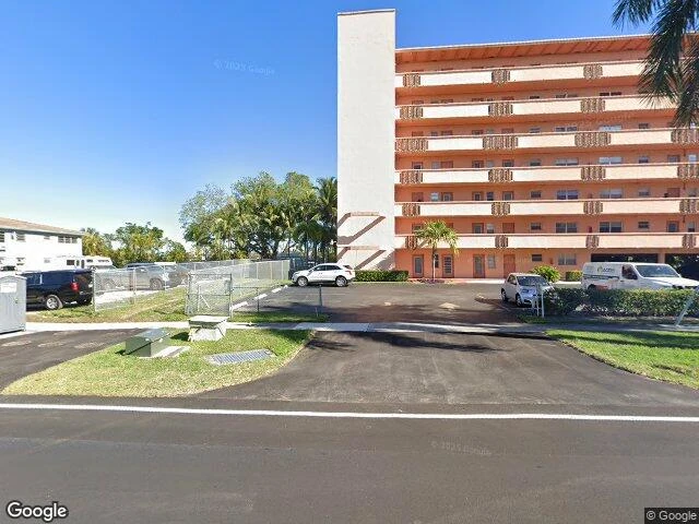 House image located at Hallandale, FL 33009