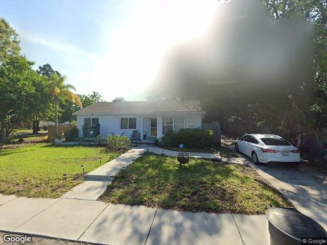 House image located at Saint Petersburg, FL 33711