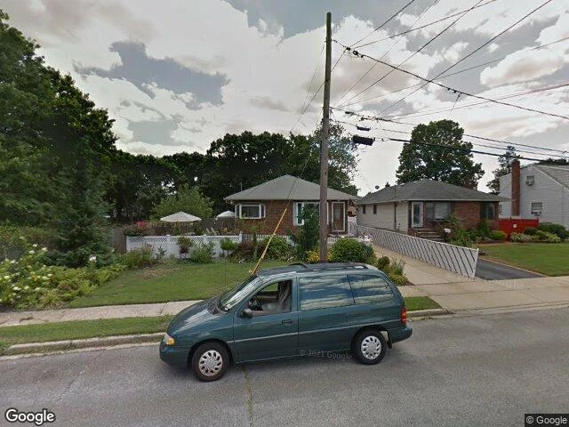 House image located at Farmingdale, NY 11735