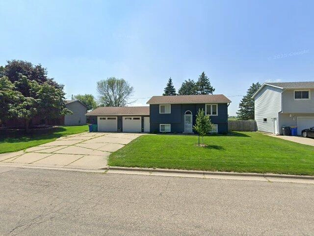 House image located at Owatonna, MN 55060