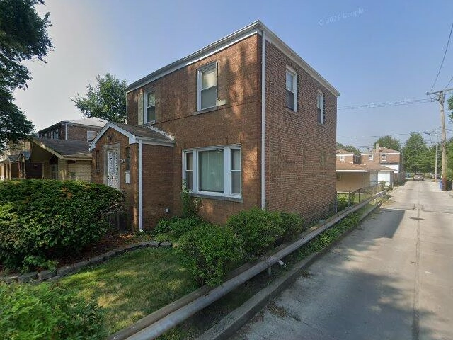 House image located at Chicago, IL 60617