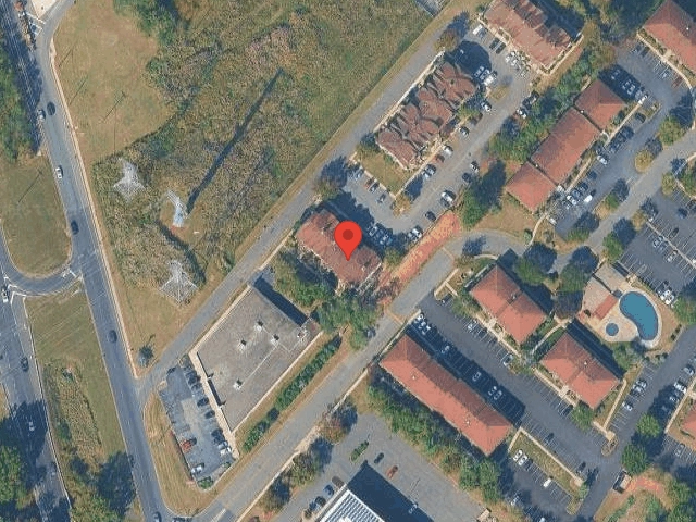 House image located at Woodbridge, NJ 07095