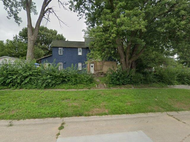 House image located at Clinton, IA 52732