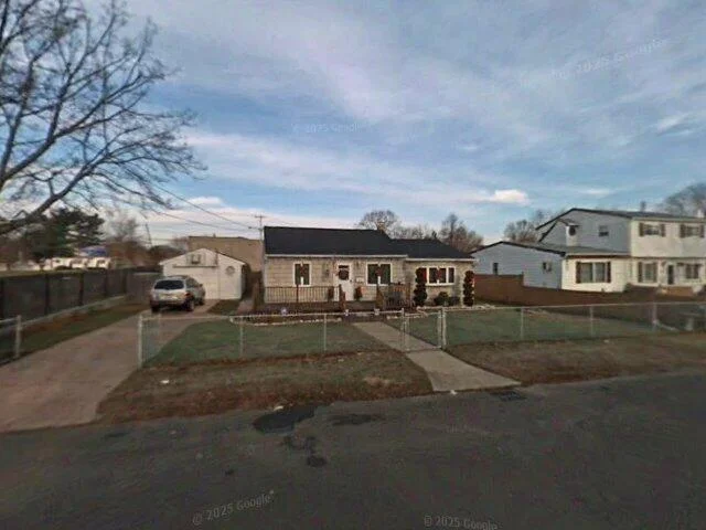 House image located at West Babylon, NY 11704