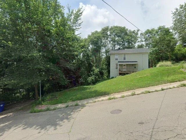 House image located at East Liverpool, OH 43920