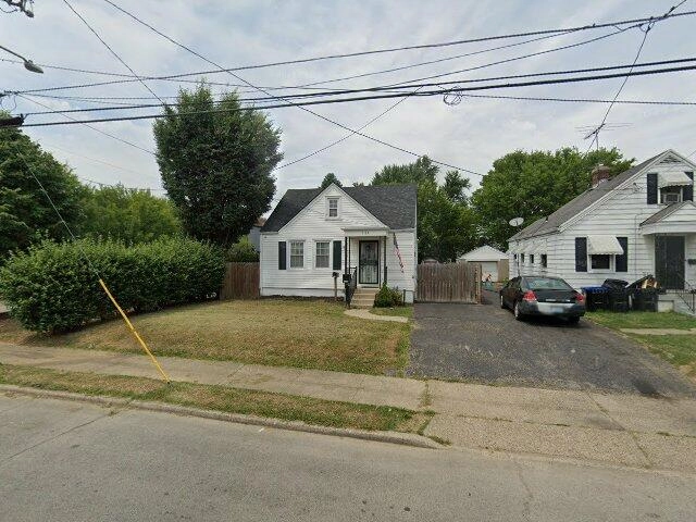 House image located at Louisville, KY 40215