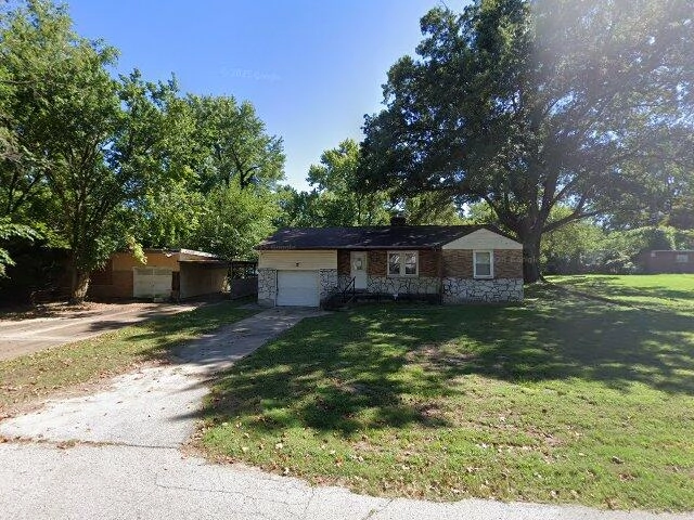 House image located at Saint Louis, MO 63138