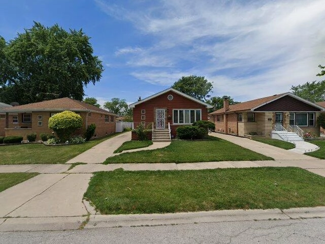 House image located at Dolton, IL 60419