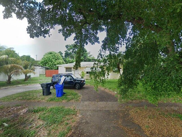 House image located at Hollywood, FL 33024