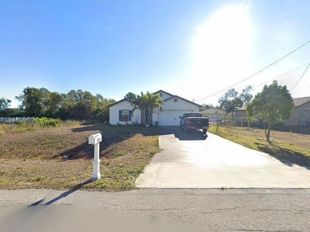 House image located at Fort Myers, FL 33913