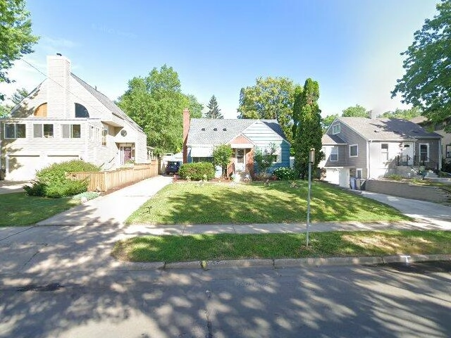 House image located at Minneapolis, MN 55405