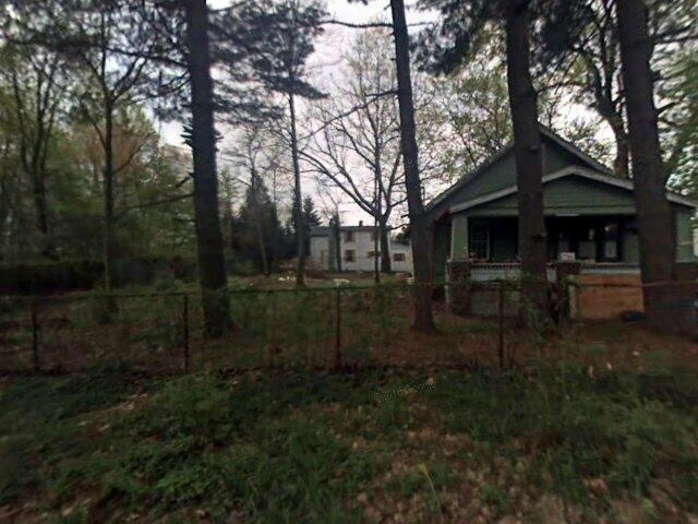 House image located at Akron, OH 44310