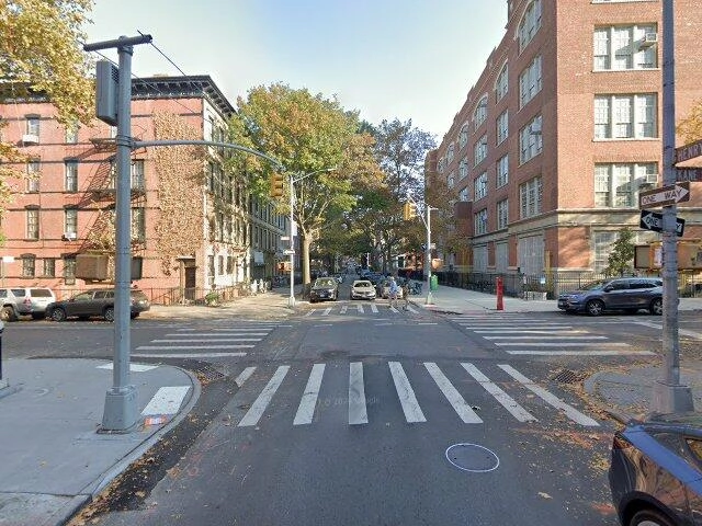 House image located at Alton, IL 62002