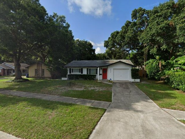 House image located at Saint Petersburg, FL 33713
