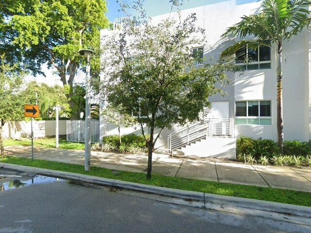 House image located at Miami, FL 33180