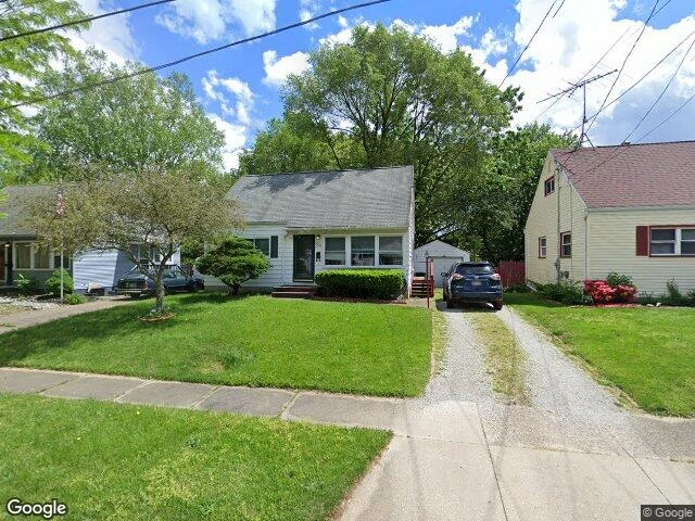 House image located at Akron, OH 44314