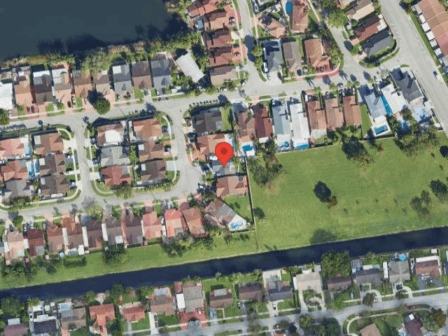 House image located at Miami, FL 33193