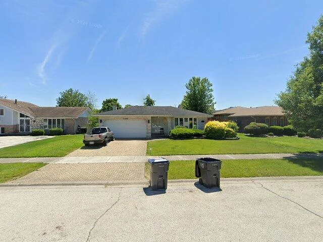 House image located at South Holland, IL 60473