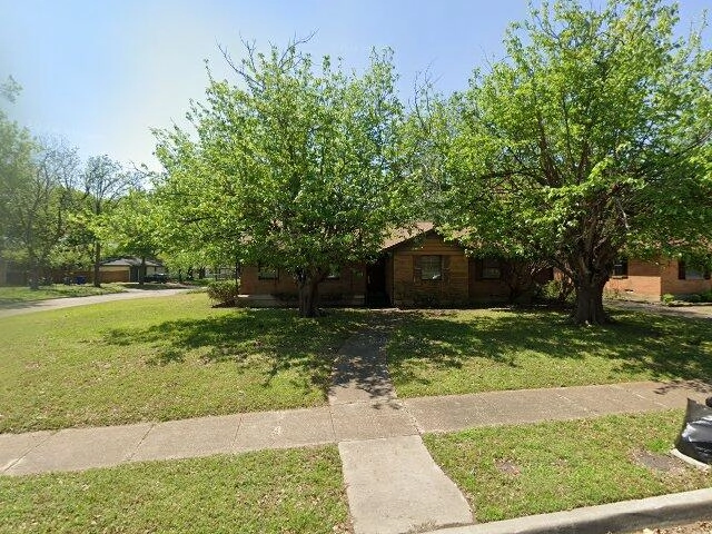 House image located at Dallas, TX 75228