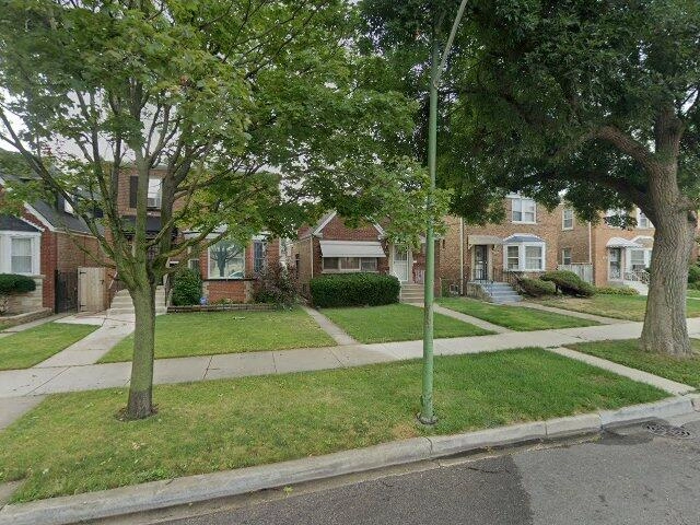 House image located at Chicago, IL 60652