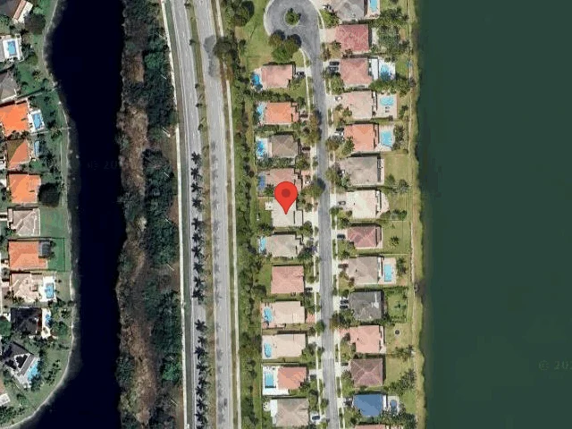 House image located at Hollywood, FL 33027