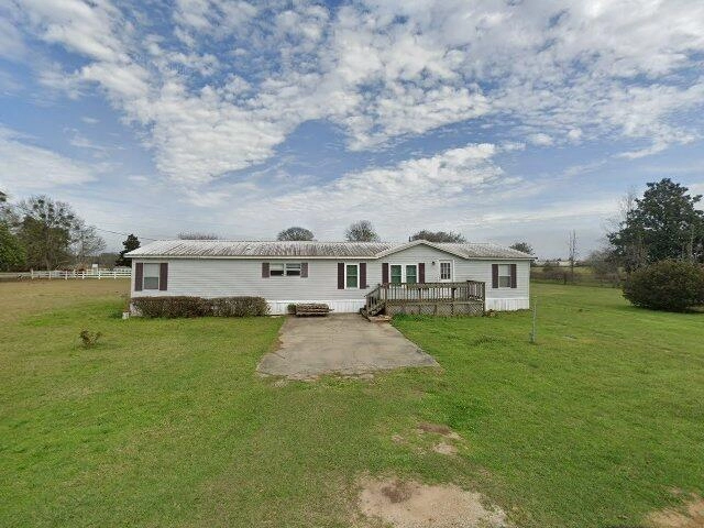 House image located at McDavid, FL 32568