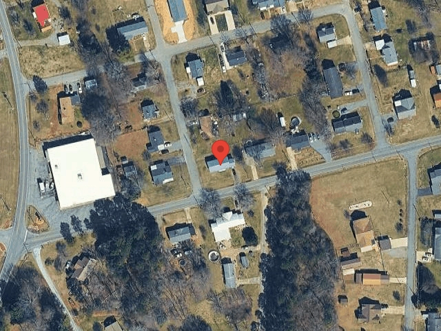 House image located at Hickory, NC 28602