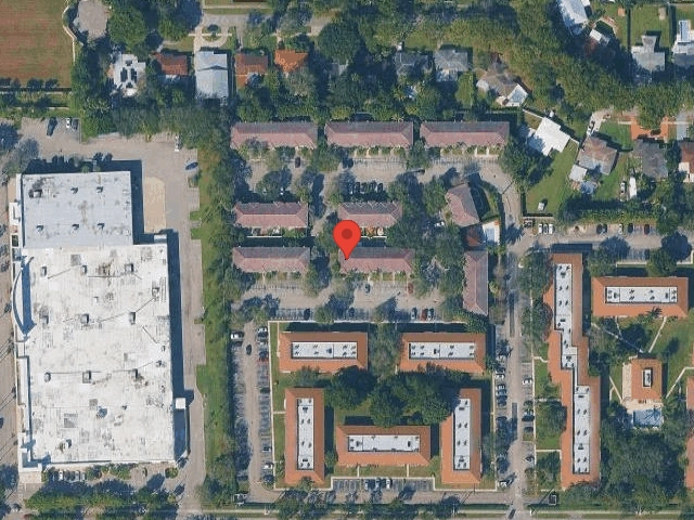 House image located at Hollywood, FL 33023