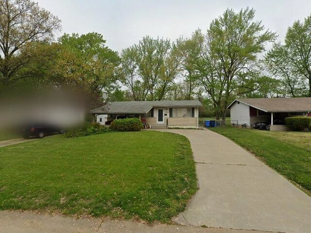 House image located at Florissant, MO 63031