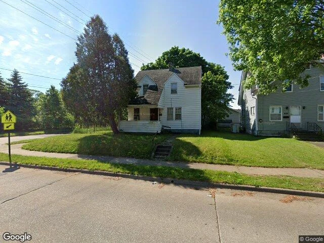 House image located at Akron, OH 44301