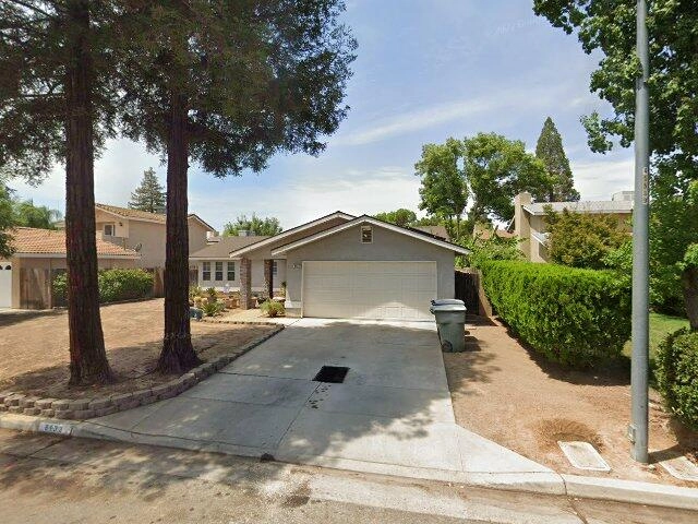 House image located at Fresno, CA 93722