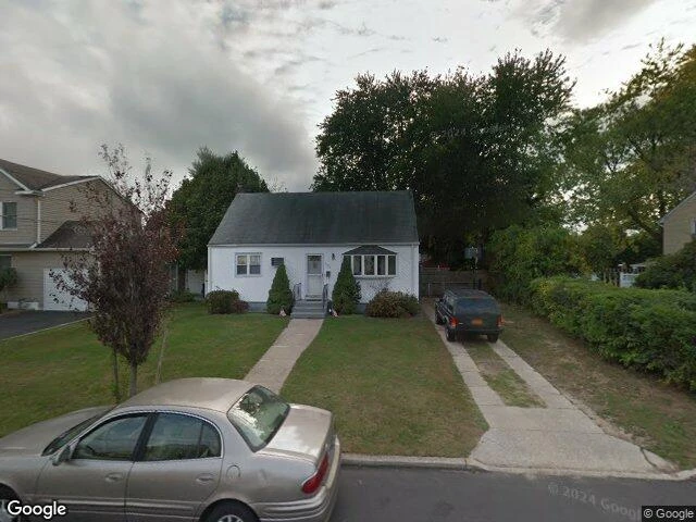 House image located at Lindenhurst, NY 11757