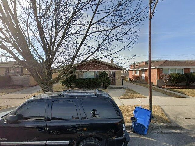 House image located at Chicago, IL 60652