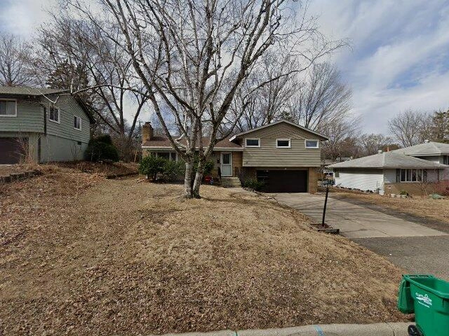 House image located at Minneapolis, MN 55427