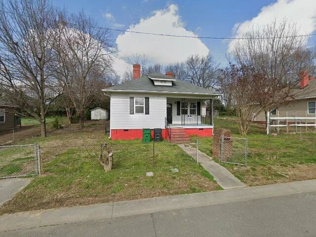 House image located at Charlotte, NC 28208