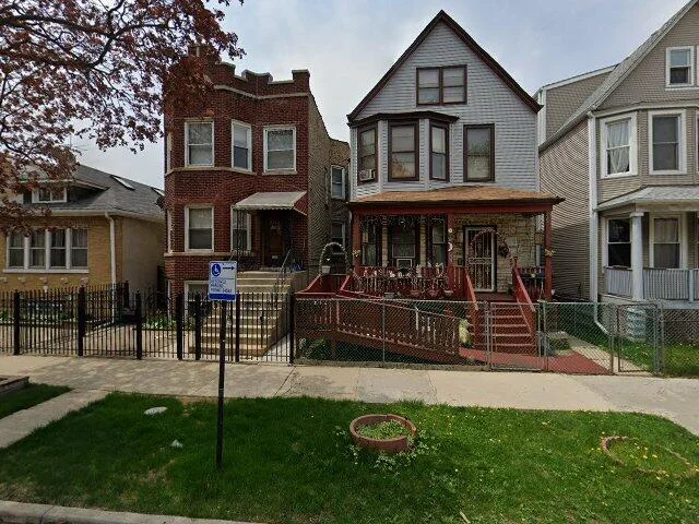 House image located at Chicago, IL 60639