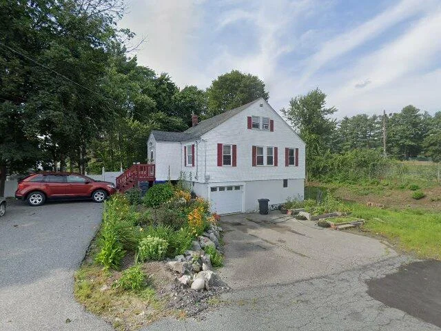House image located at Methuen, MA 01844