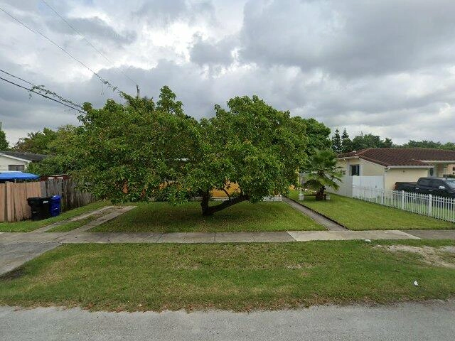 House image located at Miami, FL 33162