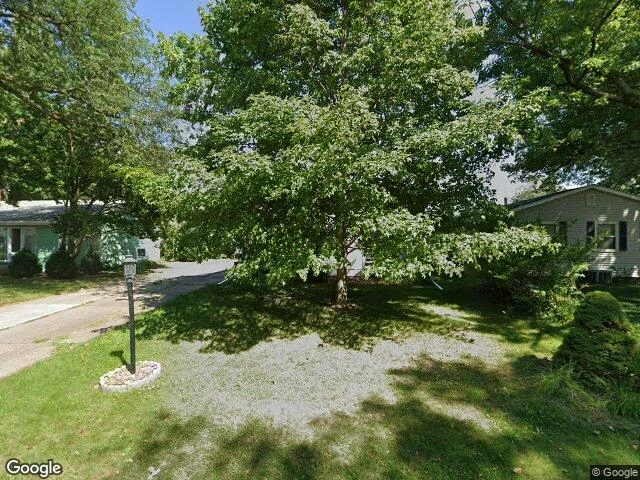 House image located at Rock Island, IL 61201