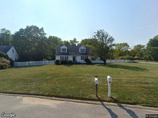 House image located at Southold, NY 11971